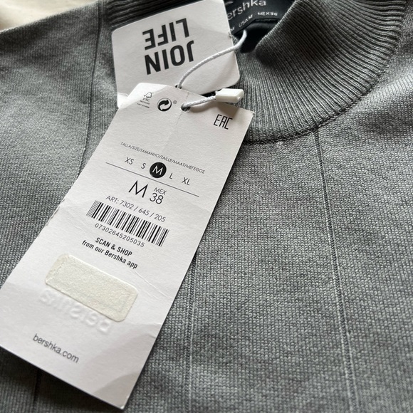 Men’s Gray Turtleneck - Picture 4 of 4